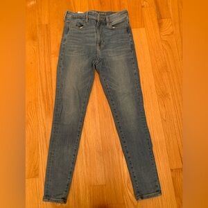 American Eagle super hi-rise jegging size 8